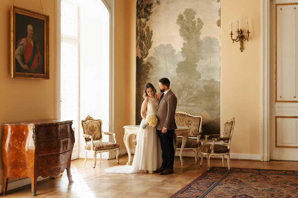 ślub w pałacu jabłonna uchwycony przez fotografa ślubnego